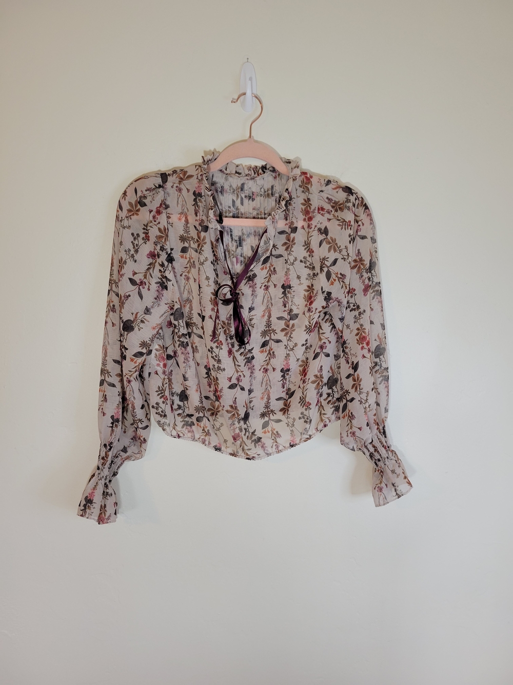 ZARA BASIC COLLECTION SIZE S WOMEN Floral Ruffle Tie-Neck Blouse - Pink/Cream